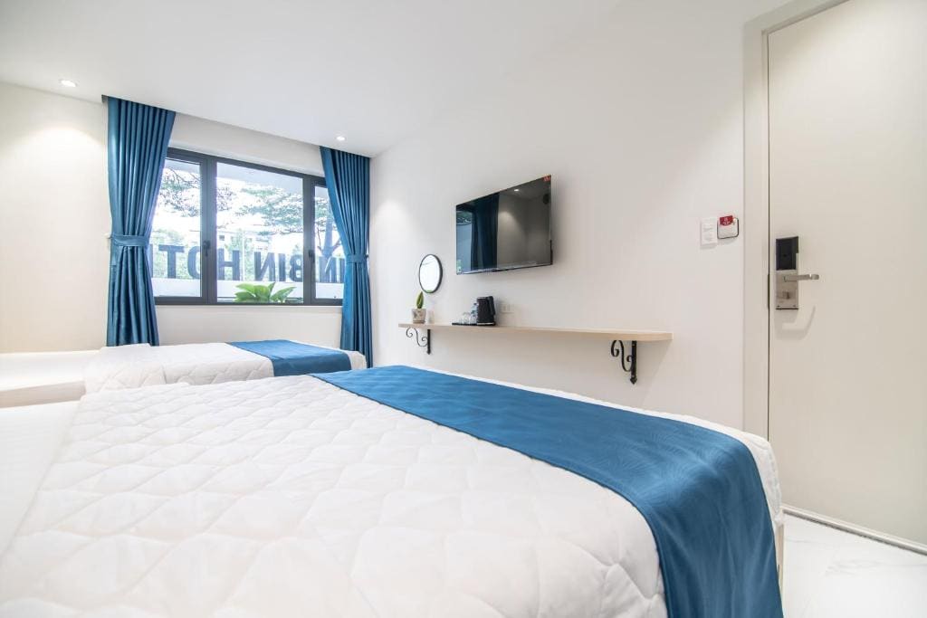 Standard Twin Room room - Image 2