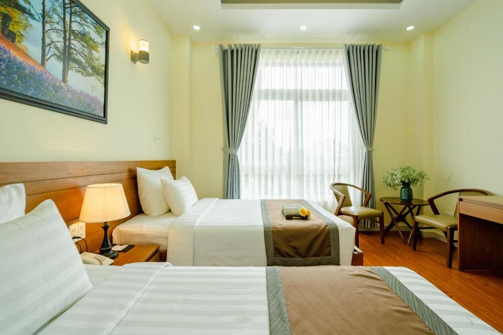 Standard Twin Room room - Image 3
