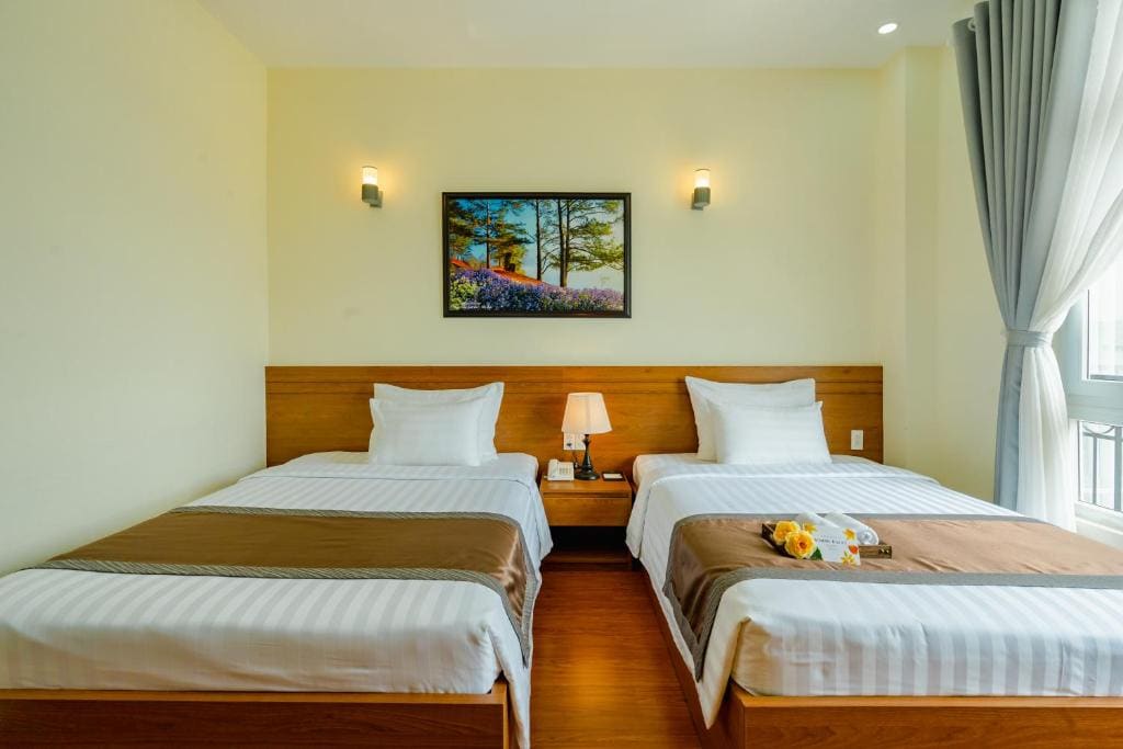 Standard Twin Room room - Image 1