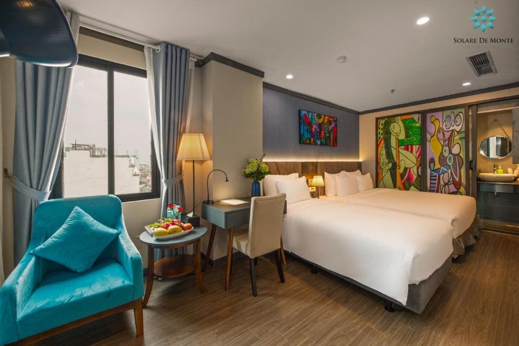Deluxe Family room room - Image 2