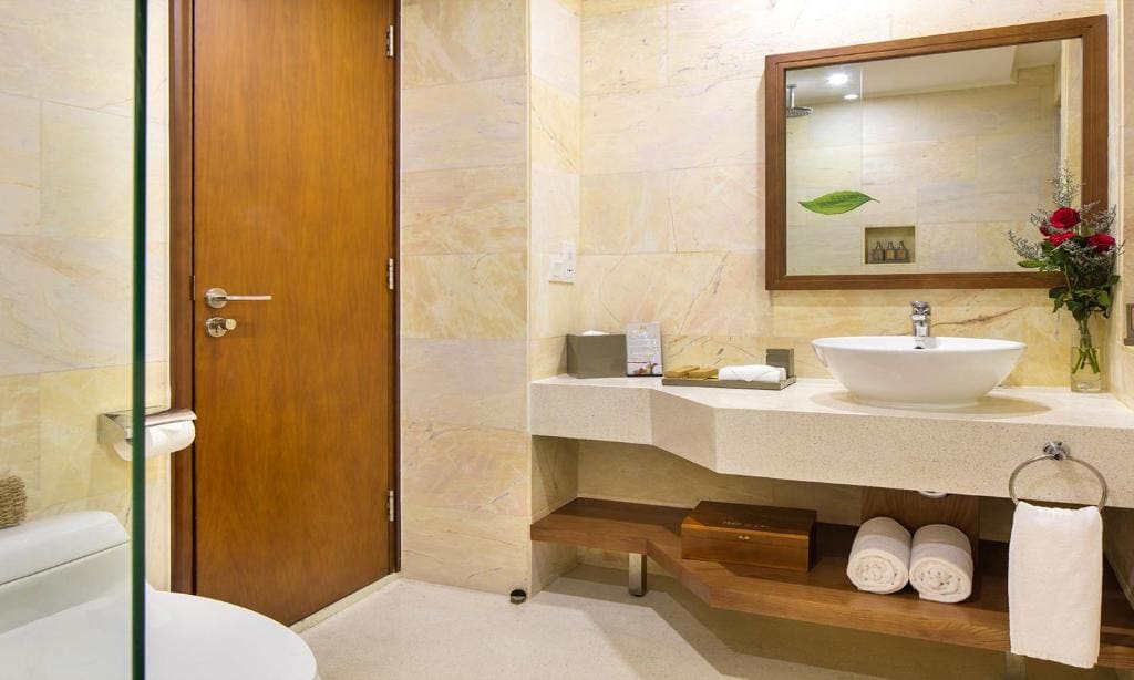 Double Room with Garden View room - Image 2