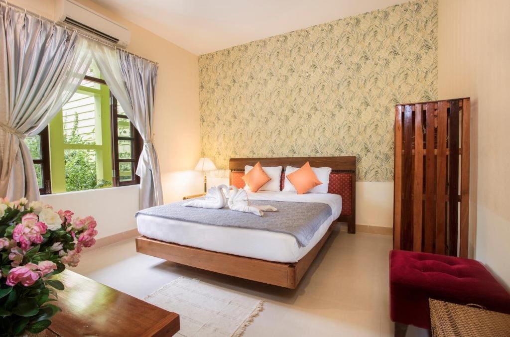 Two-Bedroom Villa room - Image 3