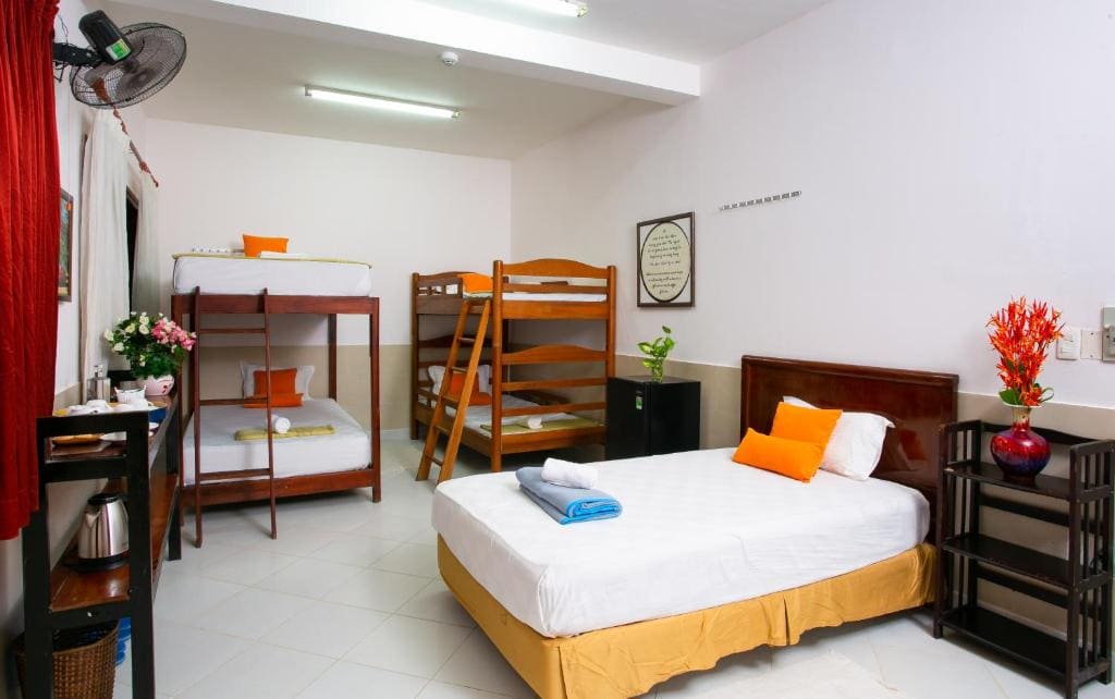 Family Room room - Image 1