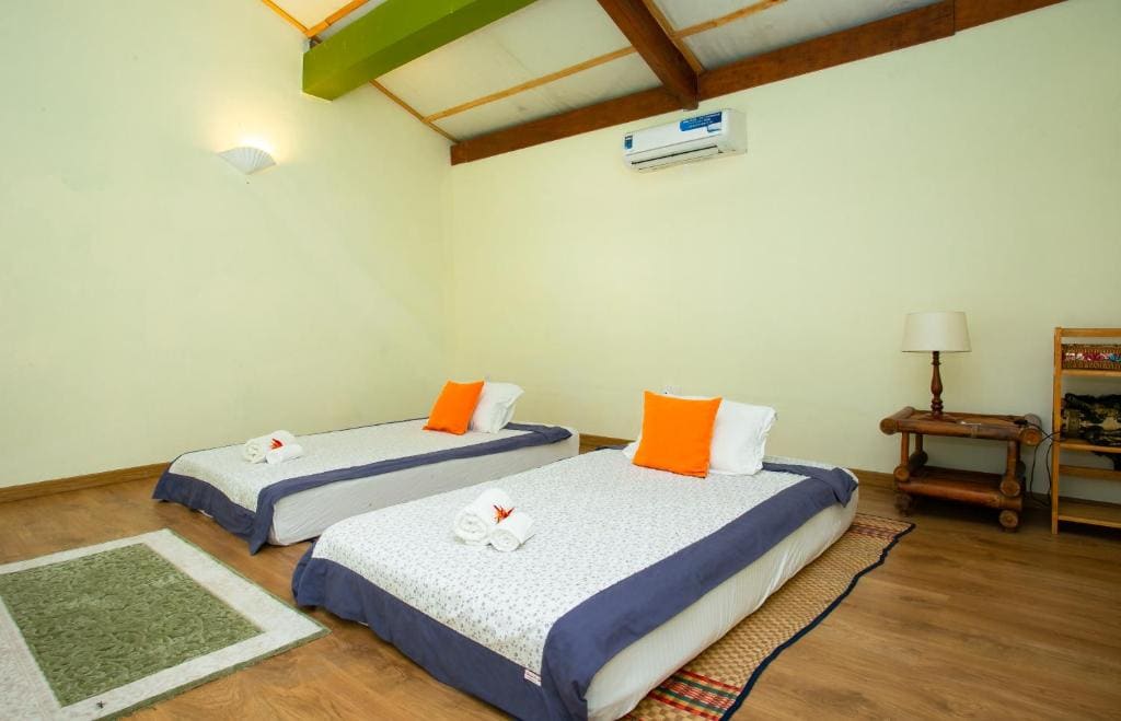 Family Room room - Image 2