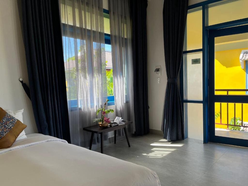 Deluxe Family Suite room - Image 3