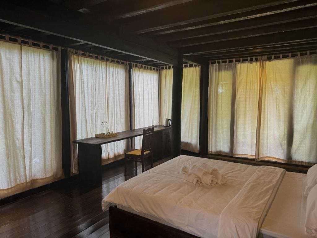 Twin Room with Balcony room - Image 1