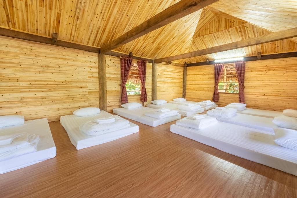 10-Bed Mixed Dormitory Room room - Image 2