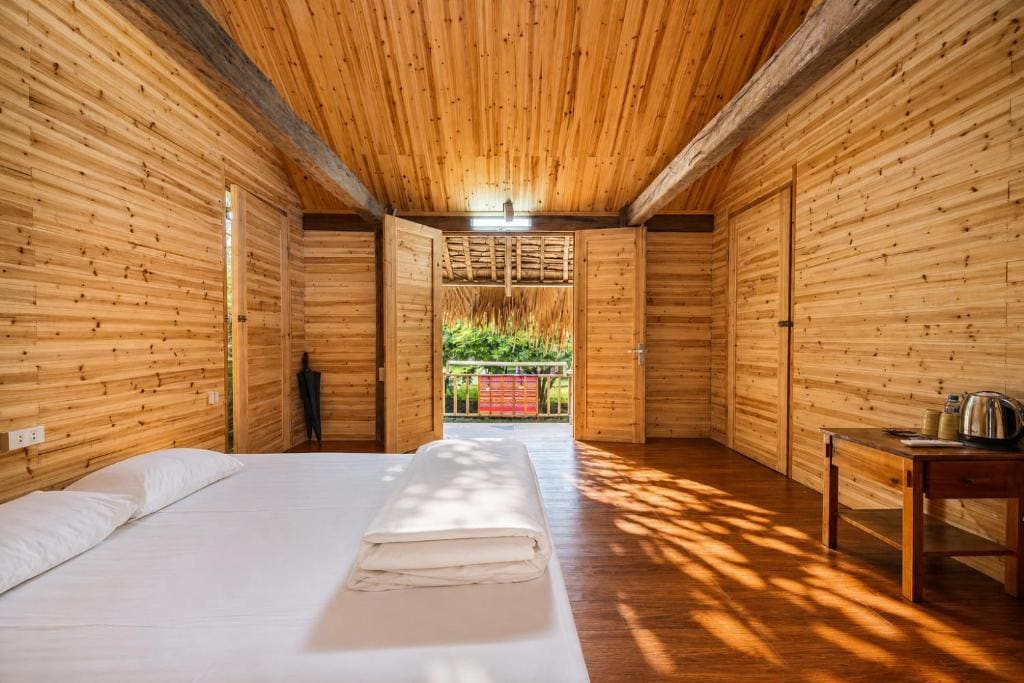 Deluxe Double or Twin Room with Balcony room - Image 2