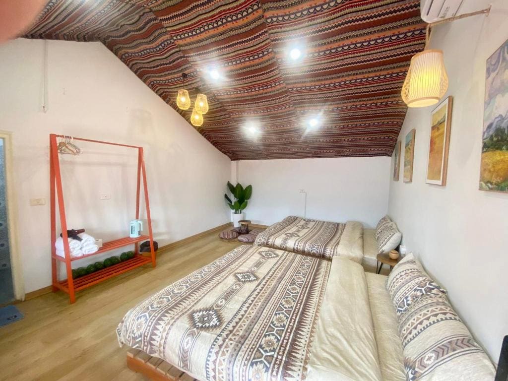 Quadruple Room with Mountain View room - Image 3
