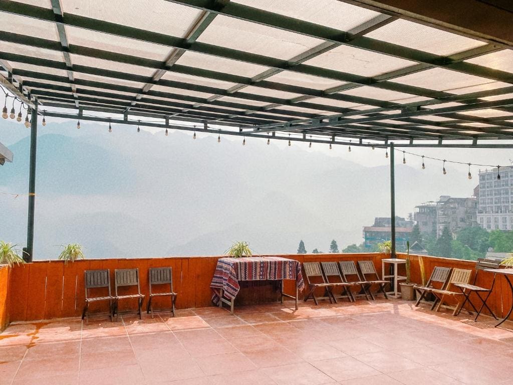Quadruple Room with Mountain View room - Image 2