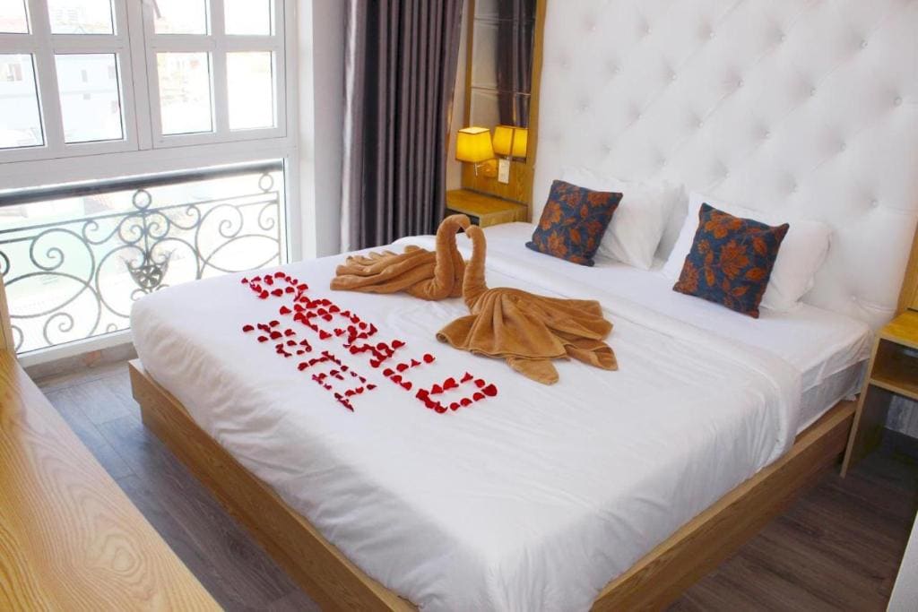 Standard King Room room - Image 1