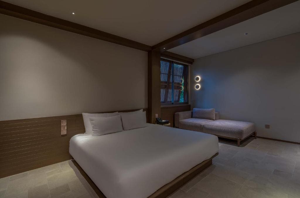 Superior King Room room - Image 1