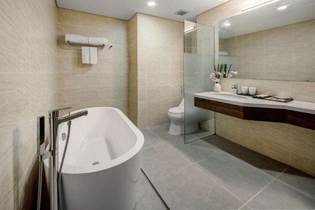 2-Bedroom Deluxe Sky room - Image 2