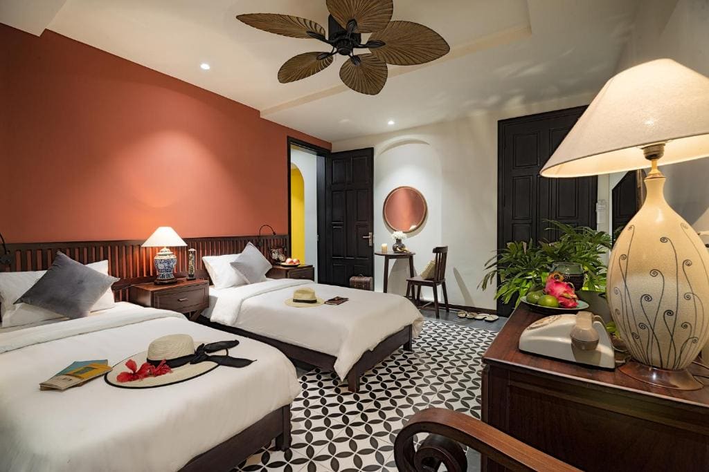 Deluxe Double or Twin Room with Balcony room - Image 3