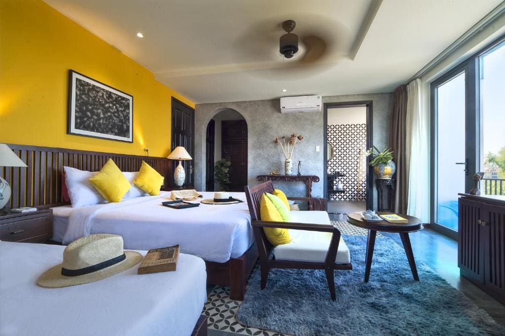 Suite with Spa Bath room - Image 1
