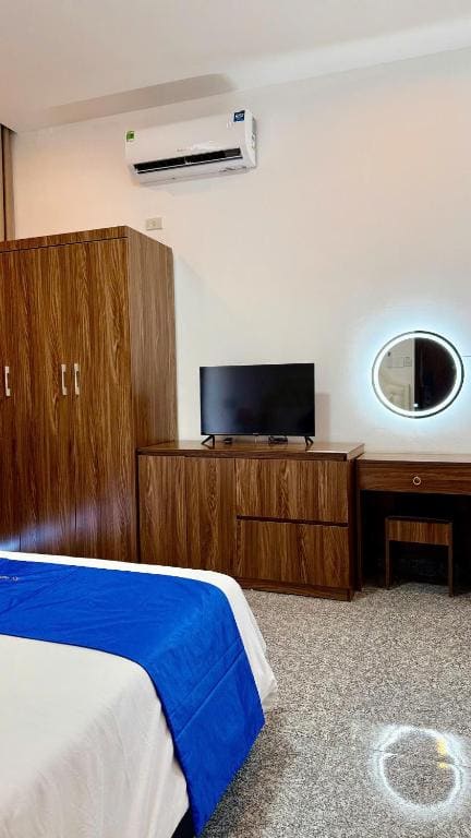 Deluxe Double Room with Sea View room - Image 3