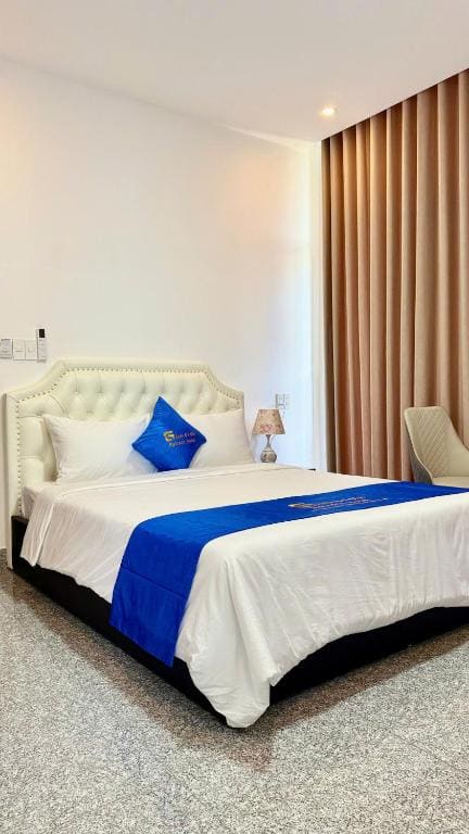 Deluxe Double Room with Sea View room - Image 1