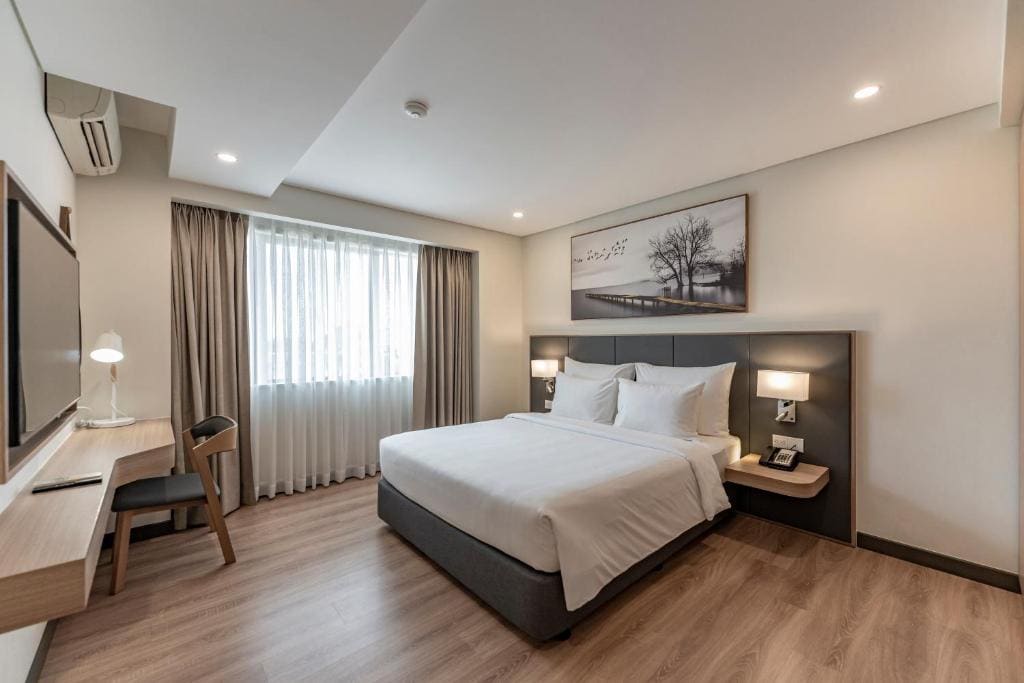 Luxury Four-Bedroom Suite room - Image 2