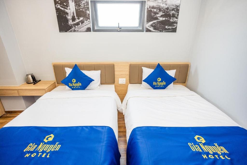 Standard Twin Room room - Image 2