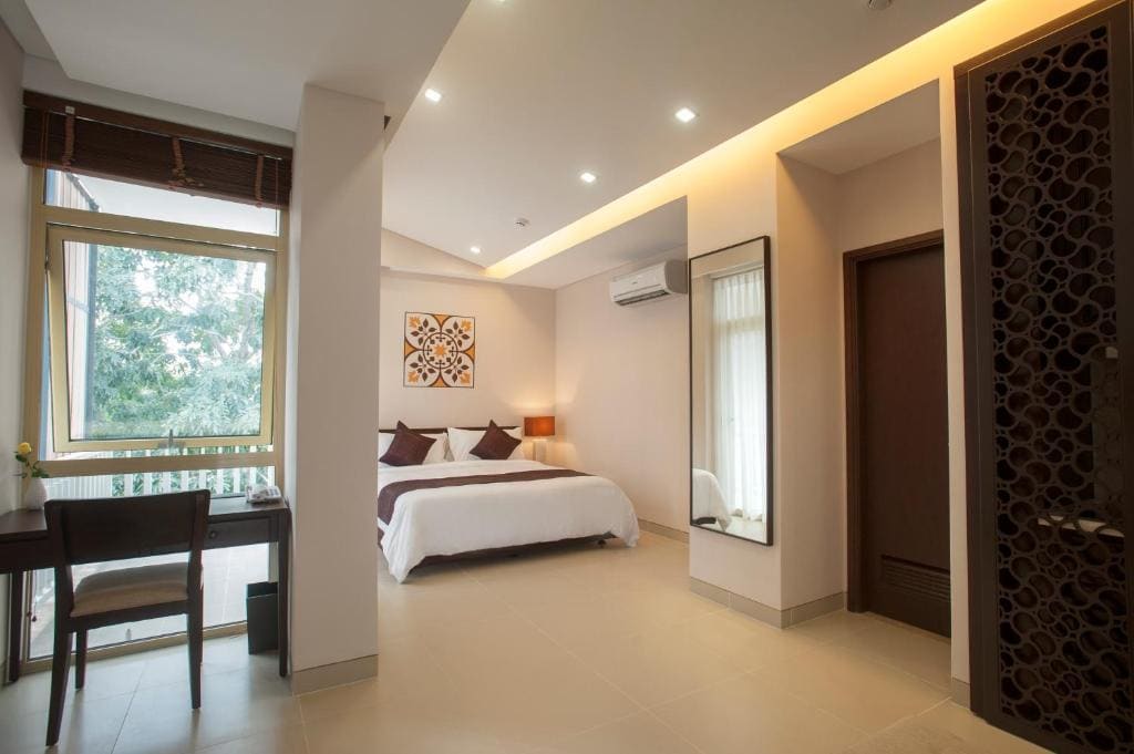 Double Room with Balcony room - Image 1