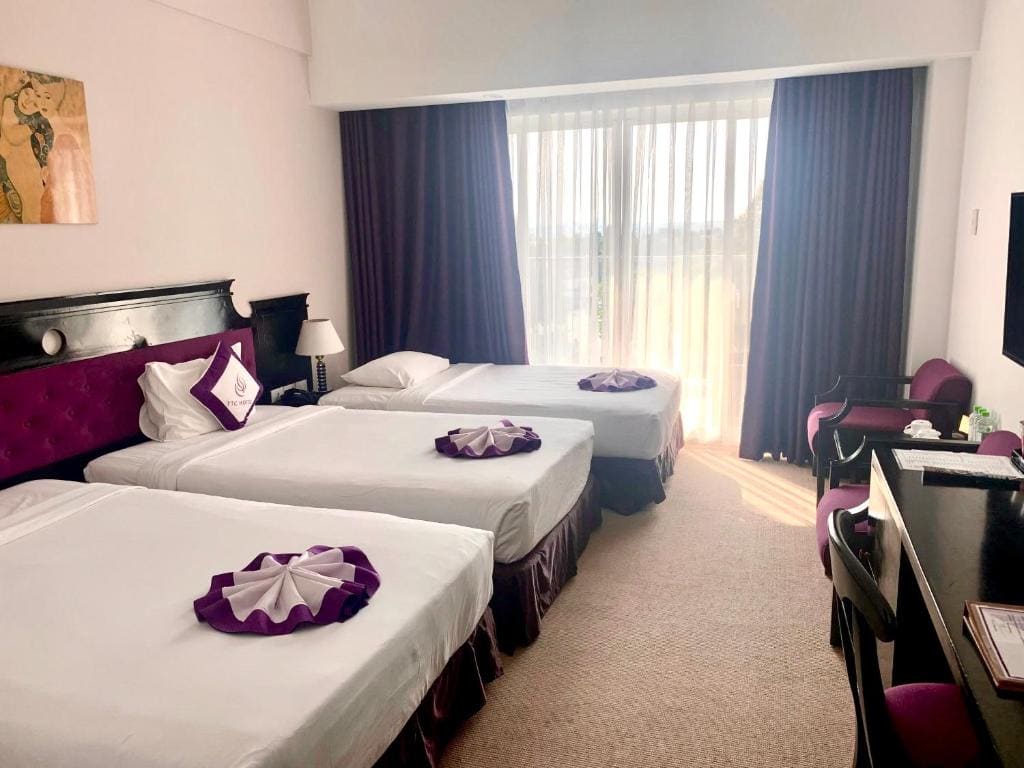 Triple Room with Balcony room - Image 1