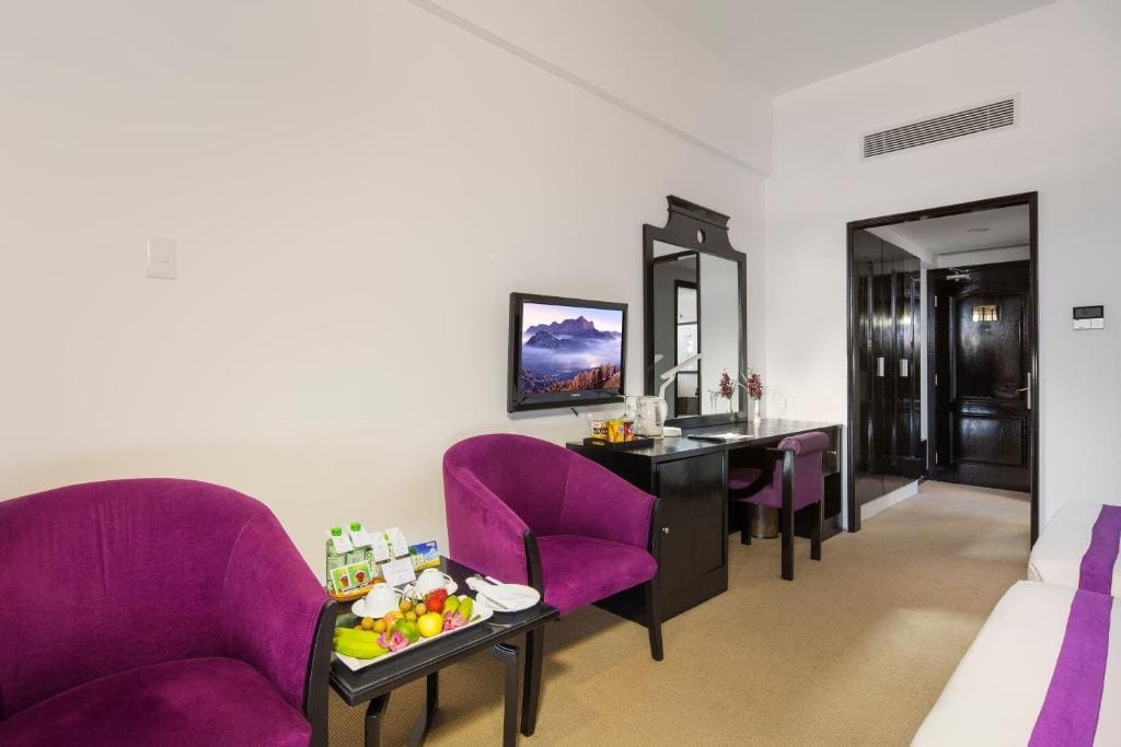 Deluxe Twin Room with City View room - Image 3