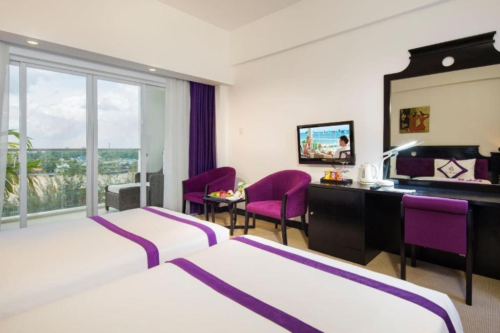 Executive Double Room with River View room - Image 3