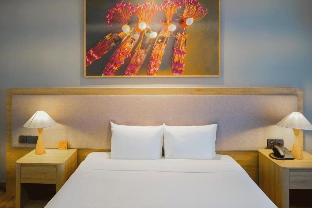 Deluxe Double Room with Balcony room - Image 2