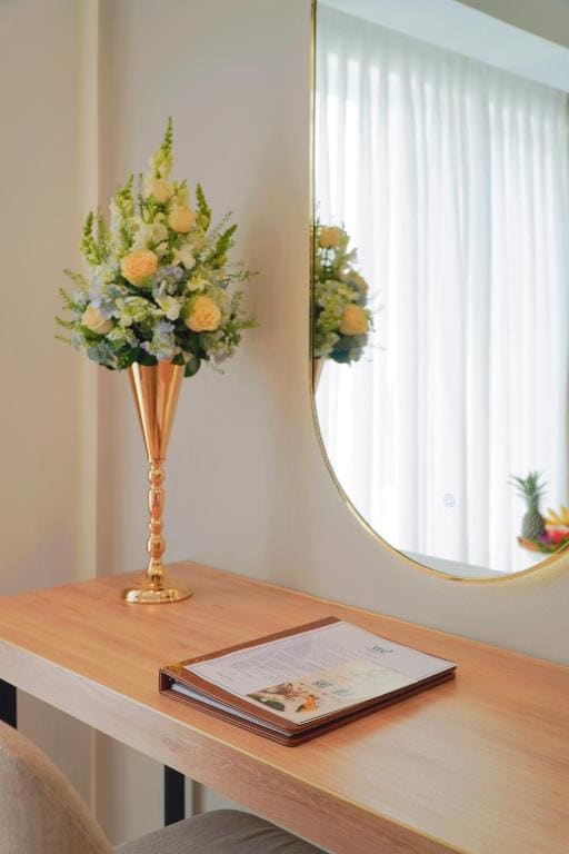 Deluxe Double Room with Balcony room - Image 1
