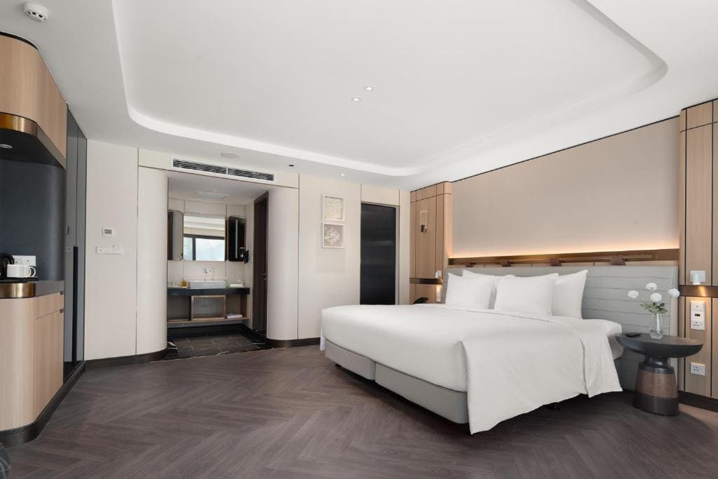 Executive Suite room - Image 2