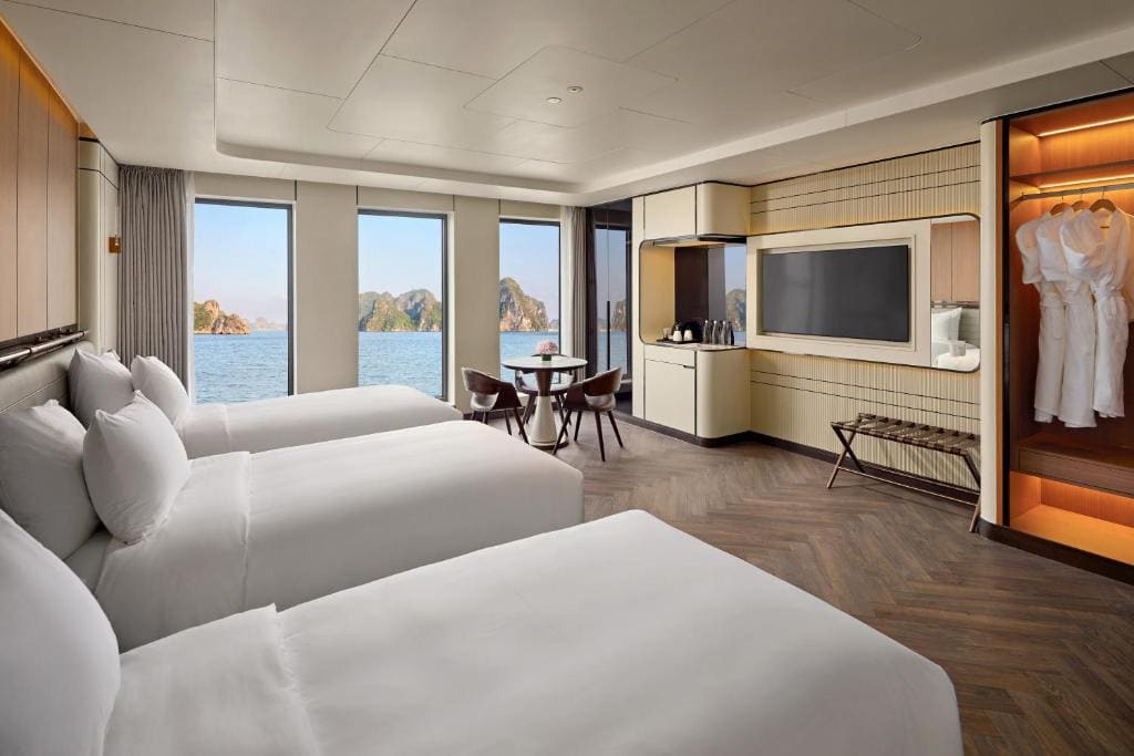 Ocean Suite Triple room - Image 2
