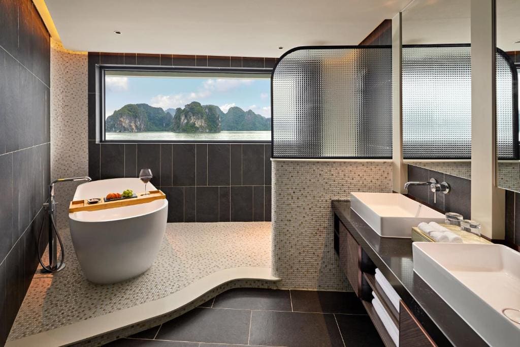 The Signature Suite room - Image 2