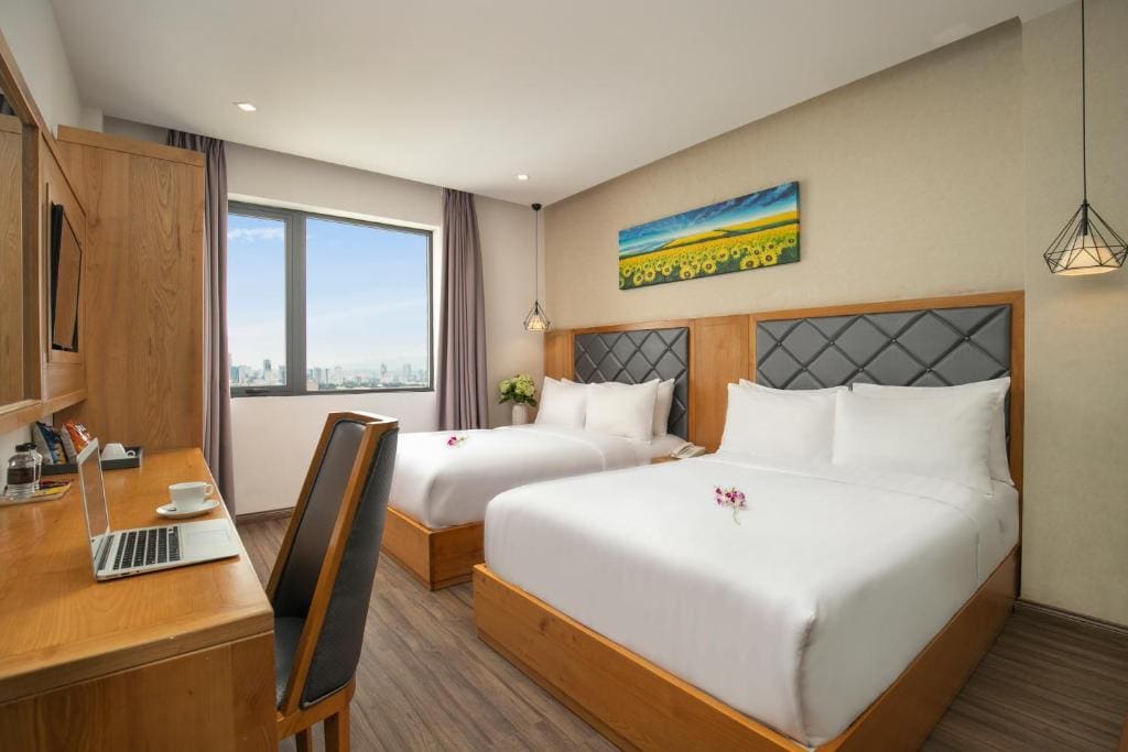 Deluxe Twin Room with City View room - Image 1