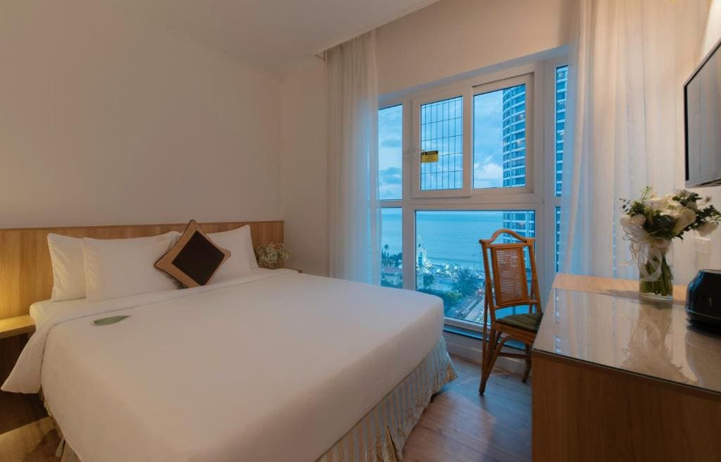 Deluxe Family Room with Sea View room - Image 1
