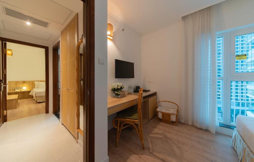 Deluxe Family Room with Sea View room - Image 2