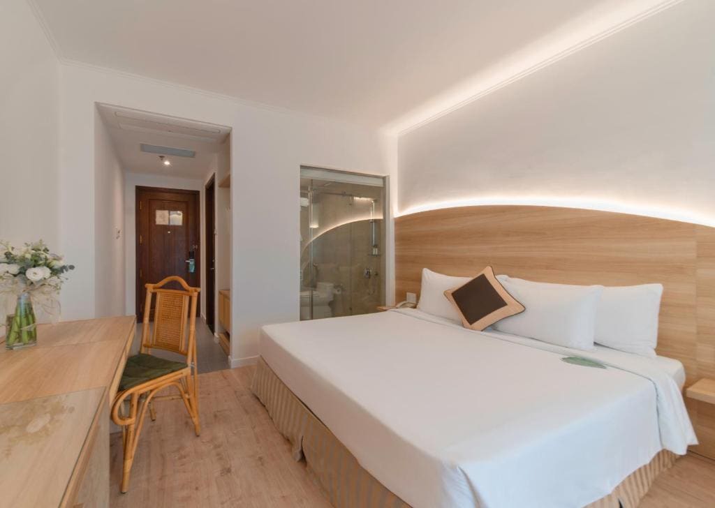 Cozy Room with City View room - Image 1