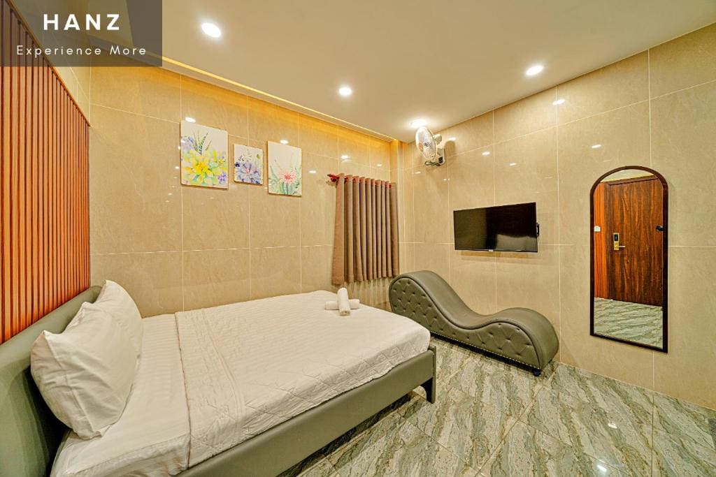 Small Double Room room - Image 1