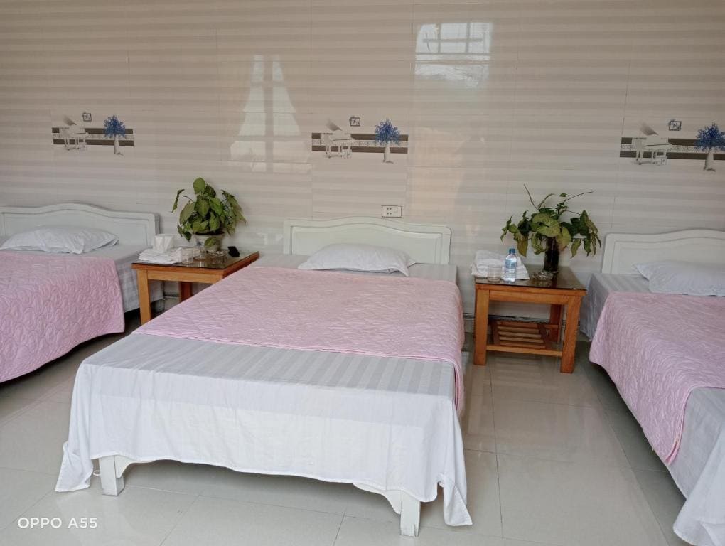 Deluxe Triple Room room - Image 1