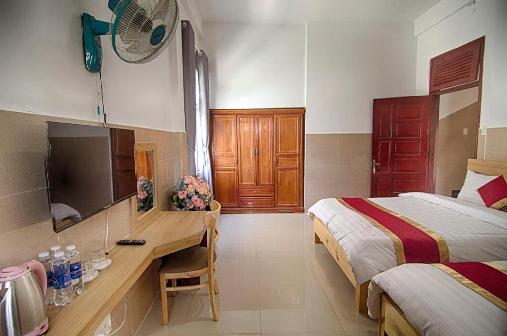 Standard Quadruple Room room - Image 1