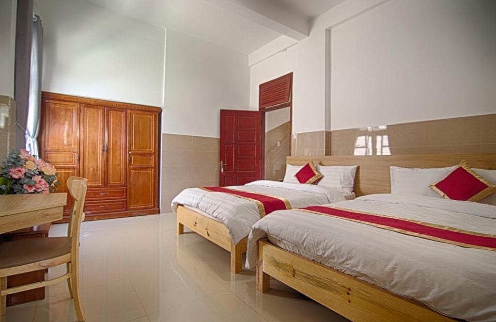 Standard Quadruple Room room - Image 2