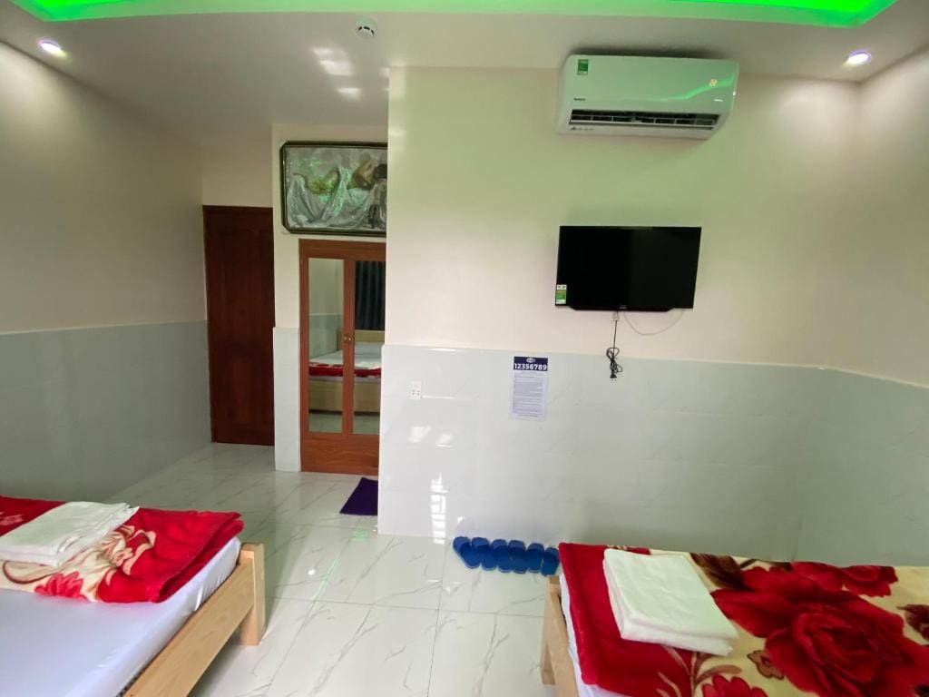 Deluxe Twin Room room - Image 2