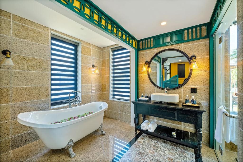 Indochine King room - Image 3