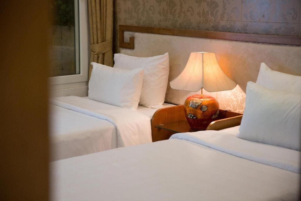 Deluxe Twin Room room - Image 1
