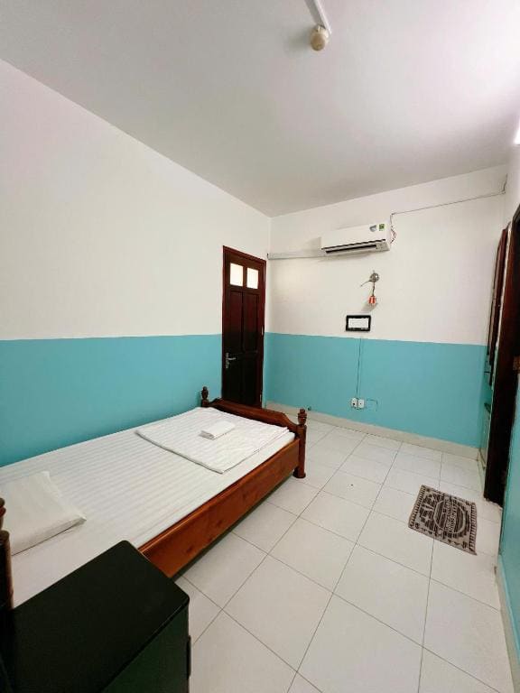 Family Room room - Image 2