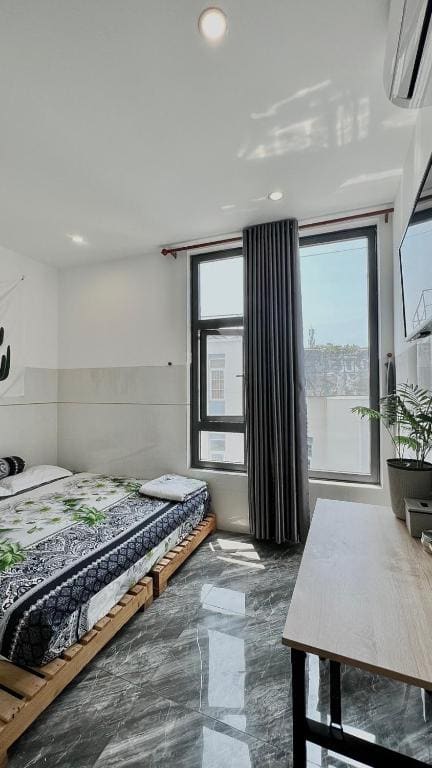 Large Double Room room - Image 2