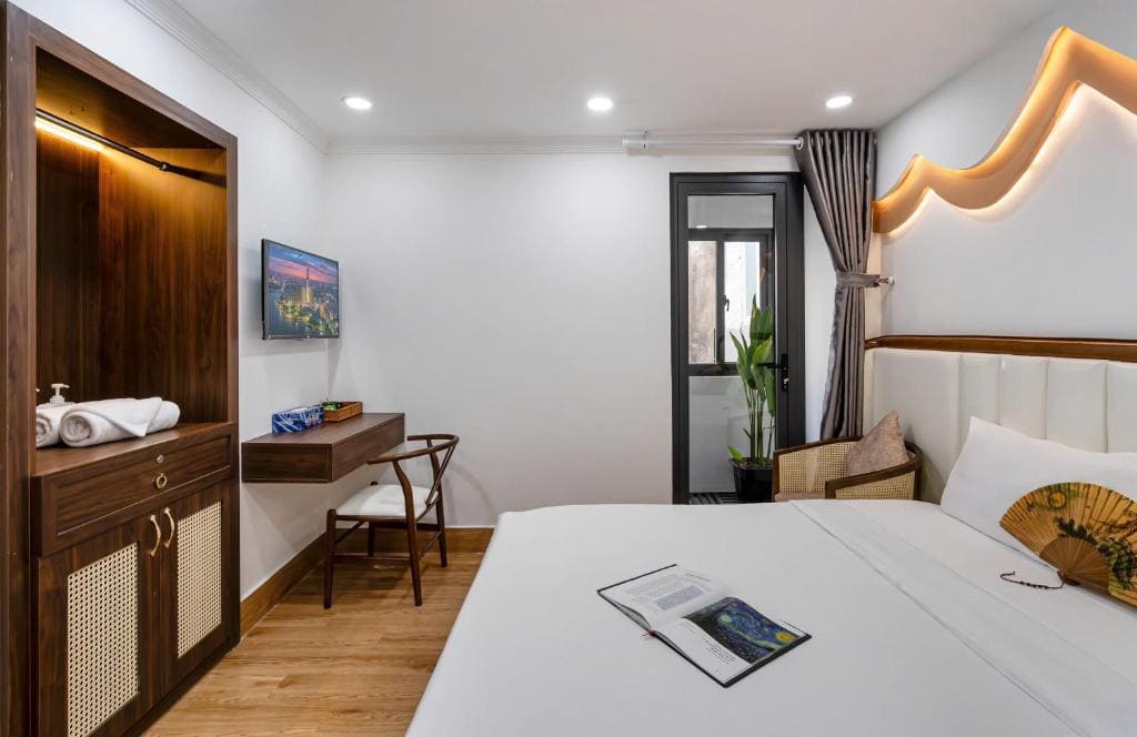 Deluxe Room room - Image 2