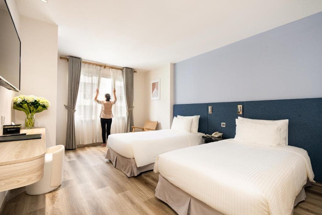 Suite Twin Room With City View room - Image 3