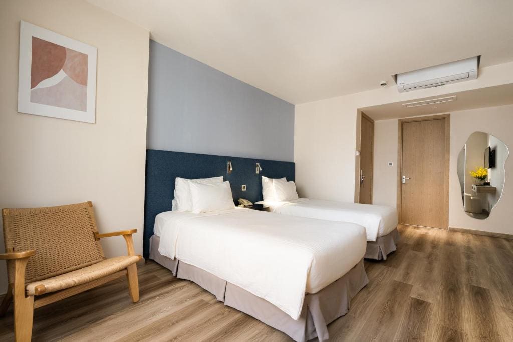 Suite Twin Room With City View room - Image 2