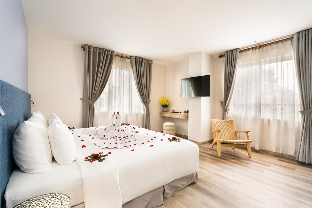 Suite Double Room With City View room - Image 2
