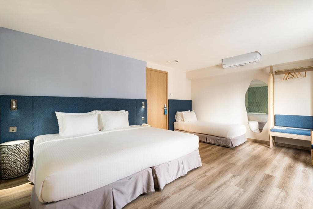 Family Room With City View room - Image 2